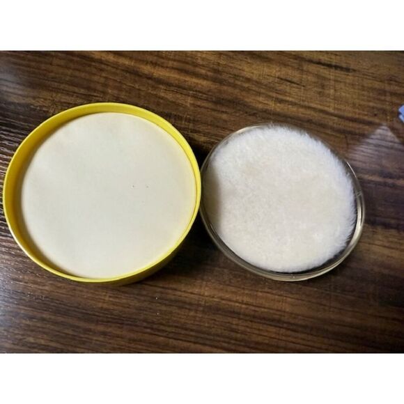 Jean Nate Perfumed Bath Powder Charles of the Ritz 4 oz. Sealed - Picture 3 of 6